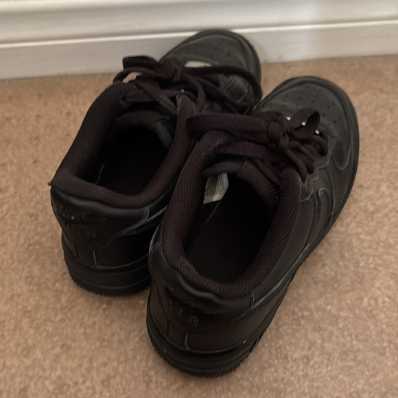 Black Air Forces - Picture 2 of 2